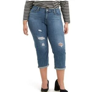 NWT Levi’s Boyfriend Cropped Jeans NEW Ripped 20W 22W 26W $70 New